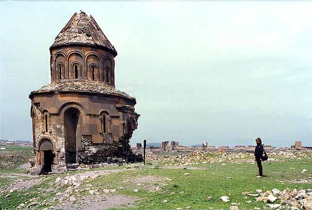 1990AniArmenianTurbe.jpg